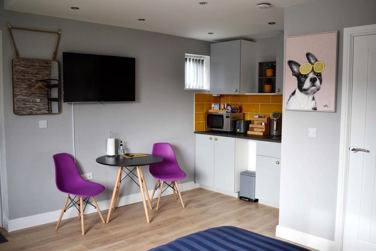 Modern Luxury 1 Bed Apartment With Parking Near Stansted Airport Stansted Mountfitchet Exterior photo